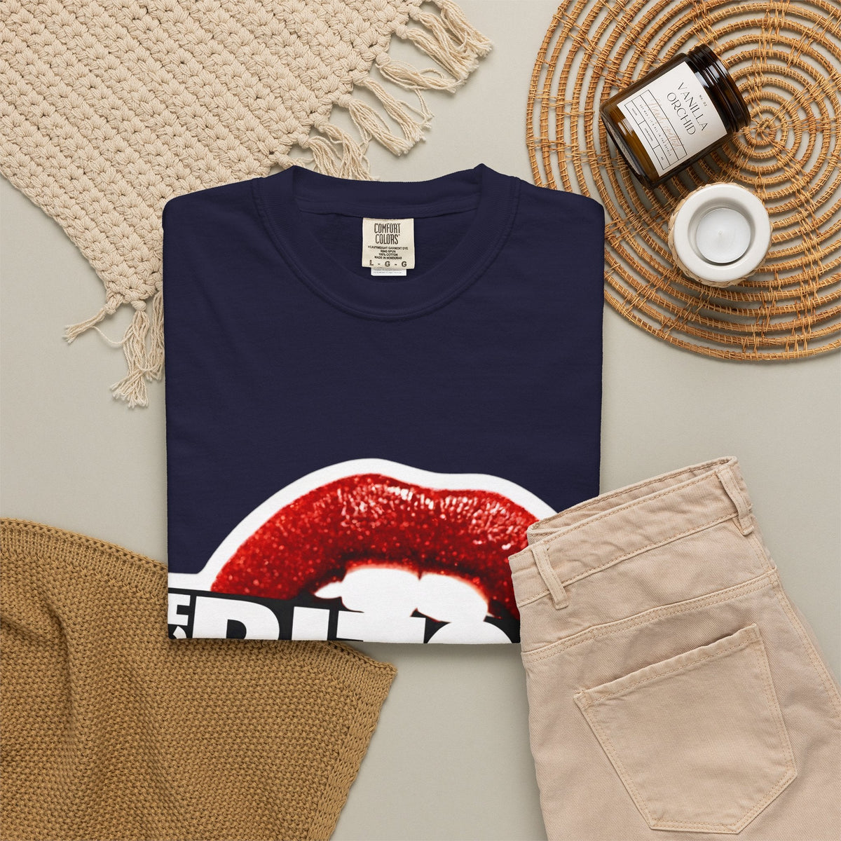 Rich BITCH Graphic T-Shirt, Red Lip Kiss Statement Tee - T-Shirt