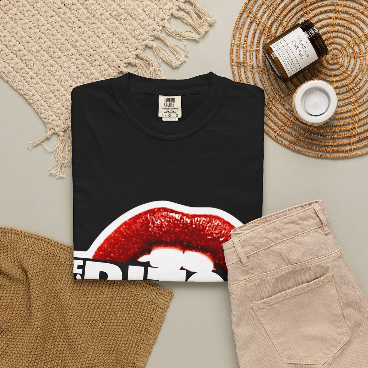 Rich BITCH Graphic T-Shirt, Red Lip Kiss Statement Tee - T-Shirt